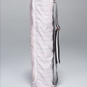 Lululemon drishti yoga mat bag- pink stripe